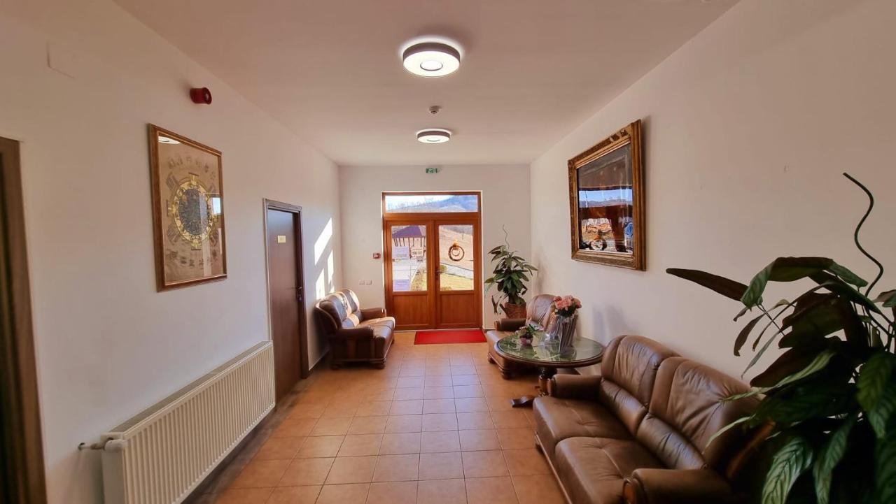 Motel Prislop Haţeg Exterior foto